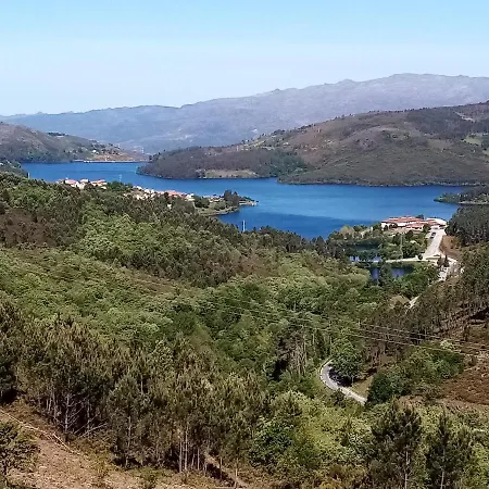 Vivenda Carvalhas בית אירוח *