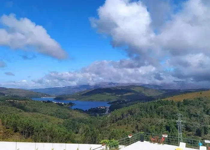 Privat bolig Vivenda Carvalhas *